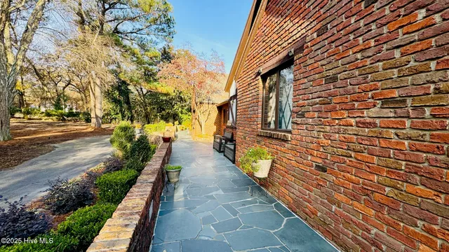 $729,900 | 607 Lakeshore Drive, Goldsboro, NC 27534