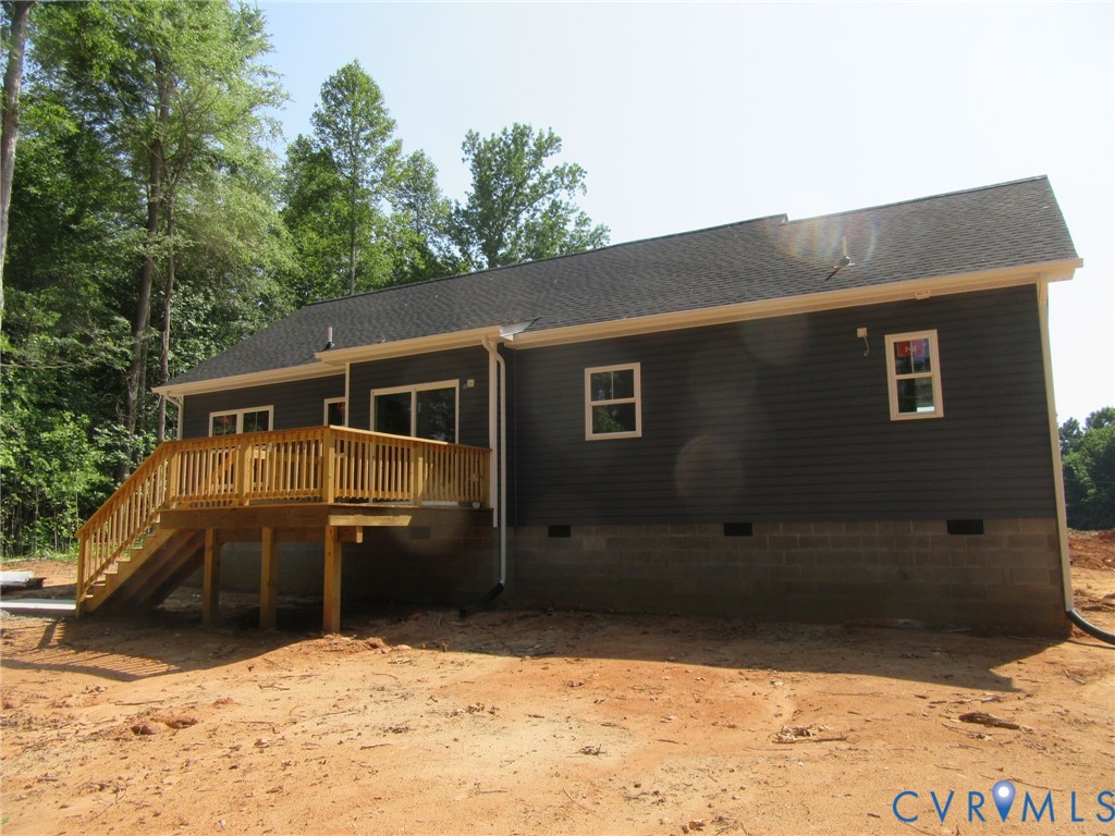 10314 White Oak Church Road Wilsons, VA 23894 - Photo 7 of 21 a front view of a house