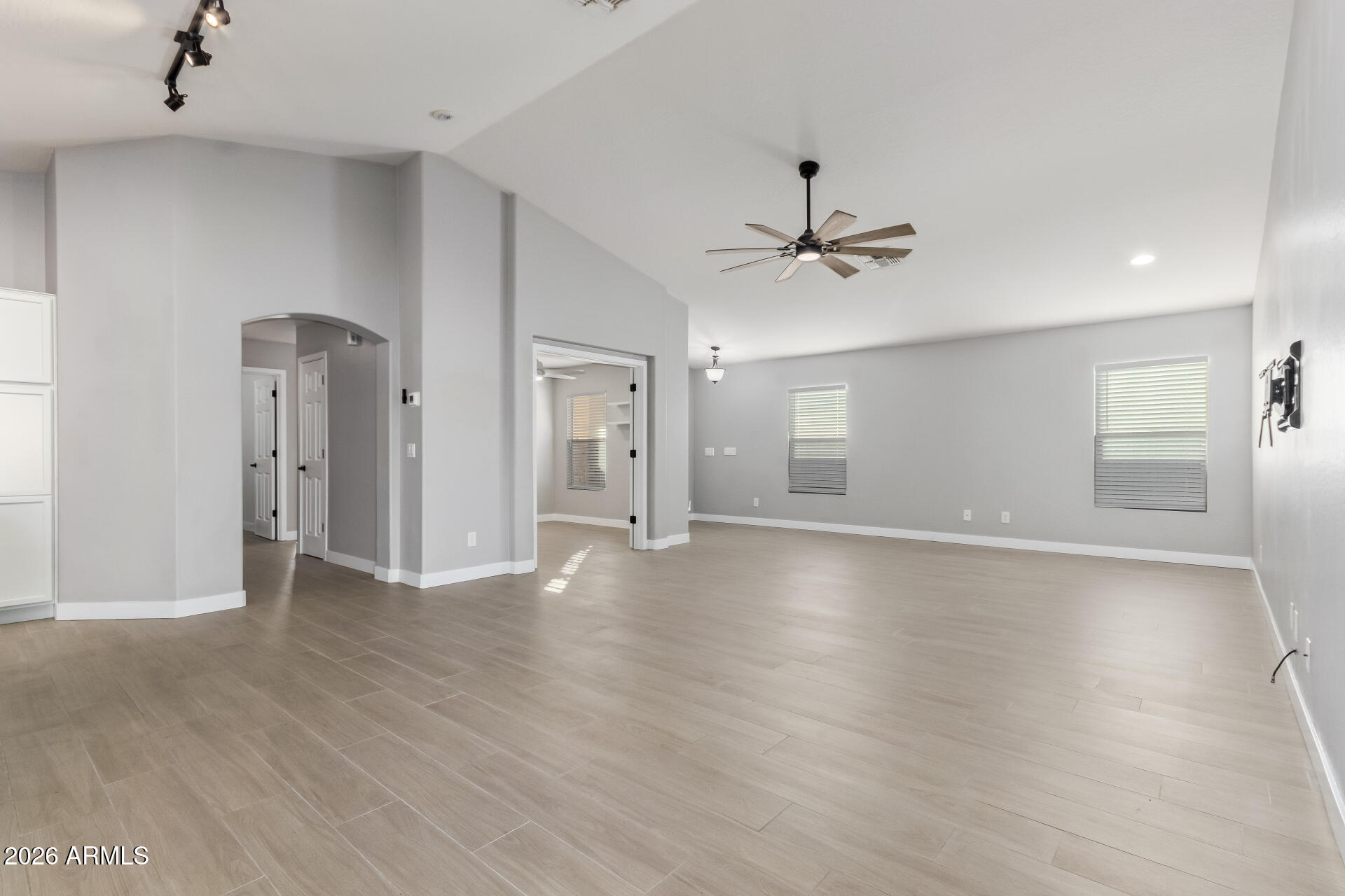 17854 West Redfield Road Surprise, AZ 85388 - Photo 8 of 43