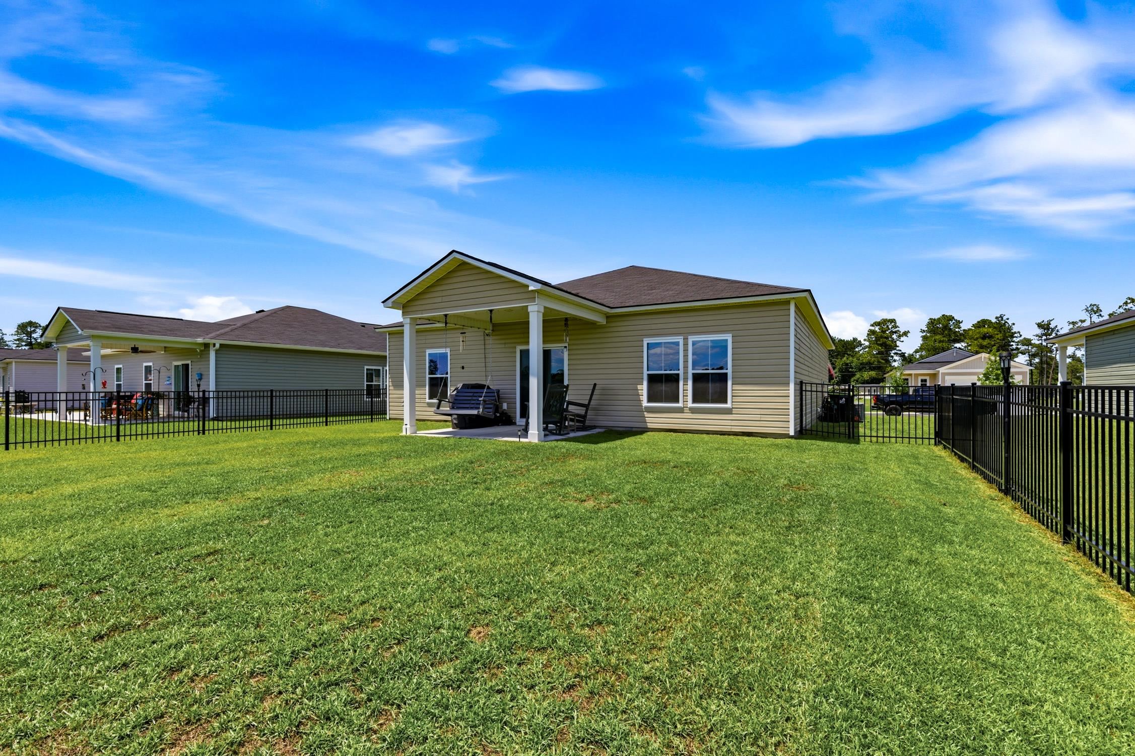 259 Warner Xing Way Loris, SC 29569 - Photo 5 of 30
