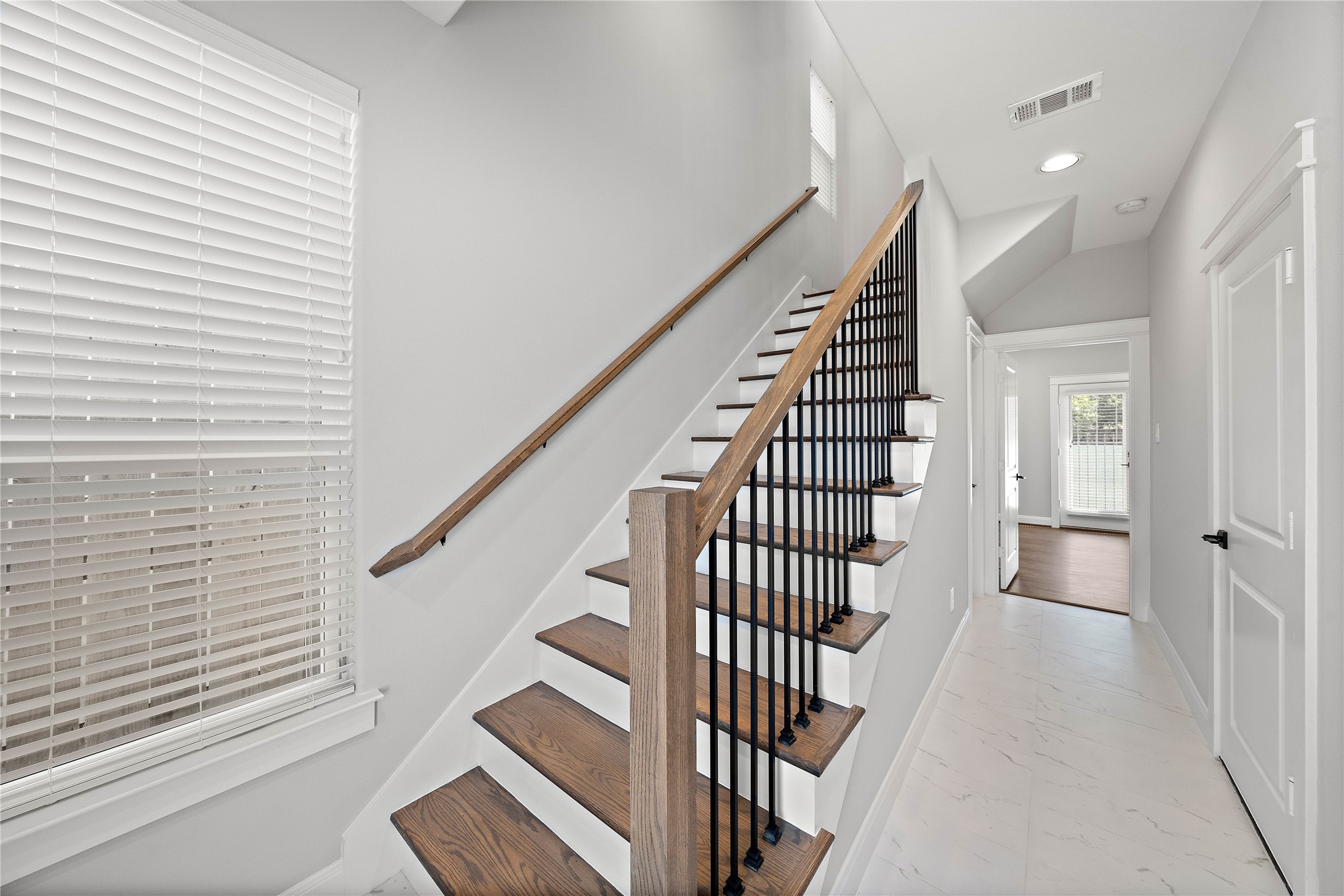 603 Link Road, Unit C Houston, TX 77009 - Photo 11 of 40 Downstairs hallway and staircase