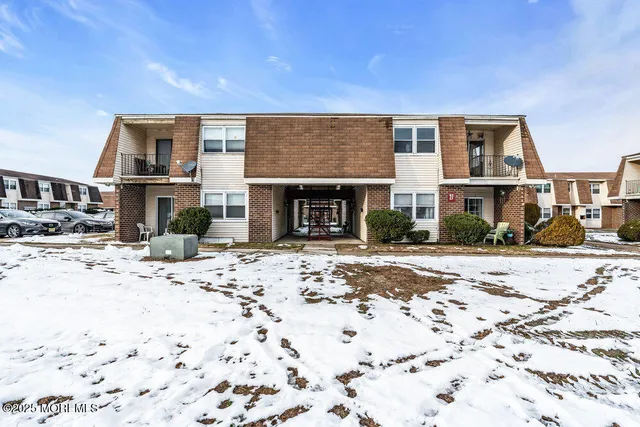 $89,900 | 27-2 Florence Tollgate, Unit 2, Florence, NJ 08518