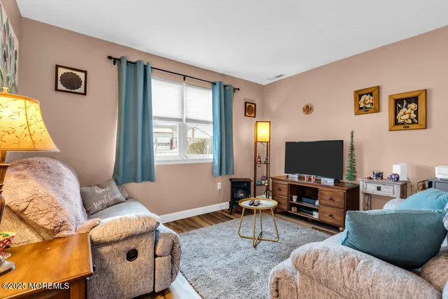 $89,900 | 27-2 Florence Tollgate, Unit 2, Florence, NJ 08518