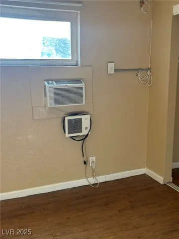 $795 | 236 West Philadelphia Avenue, Unit 3, Las Vegas, NV 89102