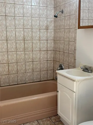 $795 | 236 West Philadelphia Avenue, Unit 3, Las Vegas, NV 89102