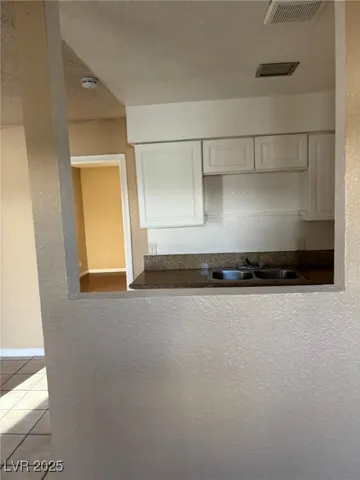 $795 | 236 West Philadelphia Avenue, Unit 3, Las Vegas, NV 89102