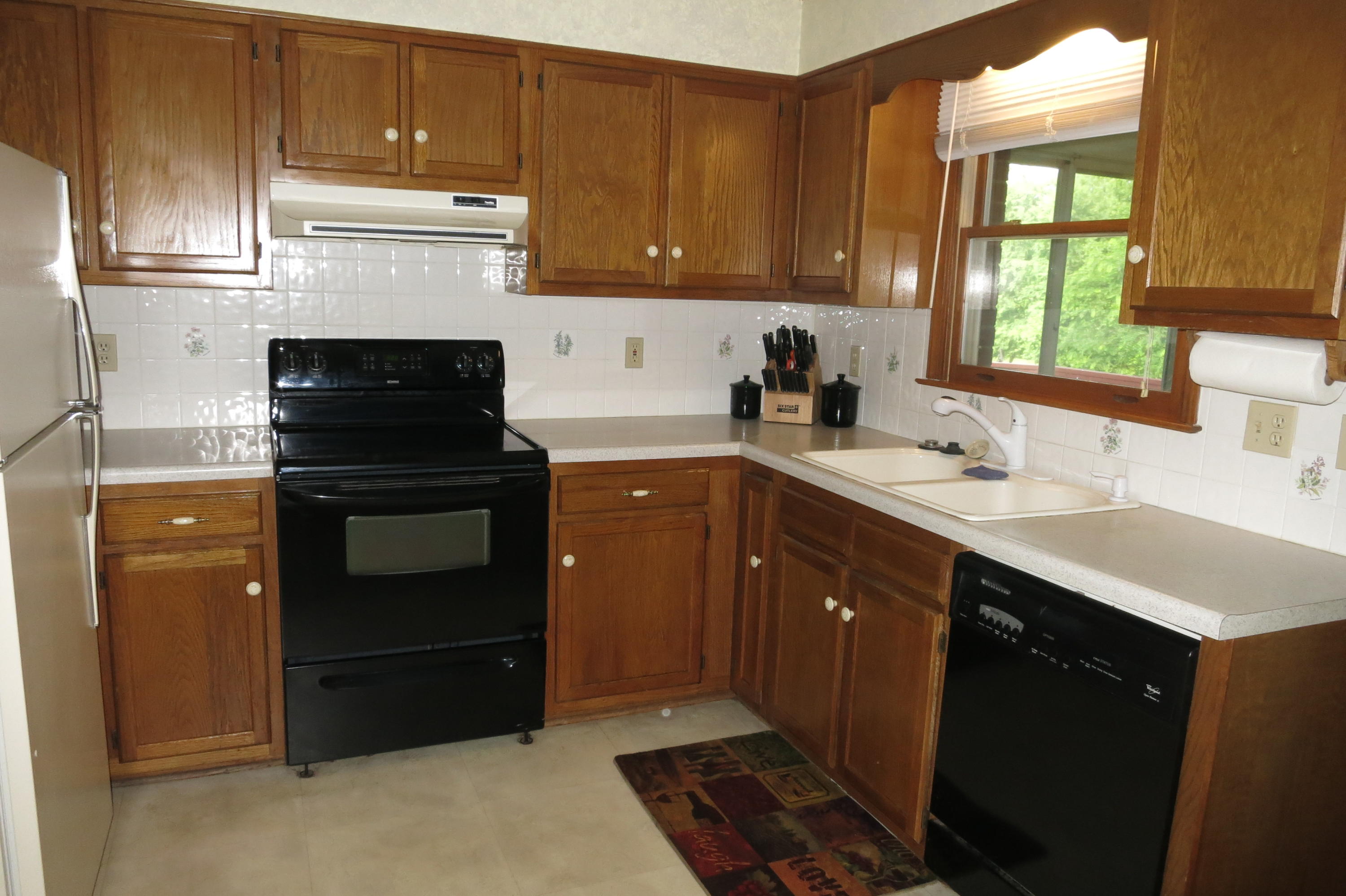 160 Stayman Road Roanoke, VA 24019 - Photo 13 of 35 Kitchen (2)