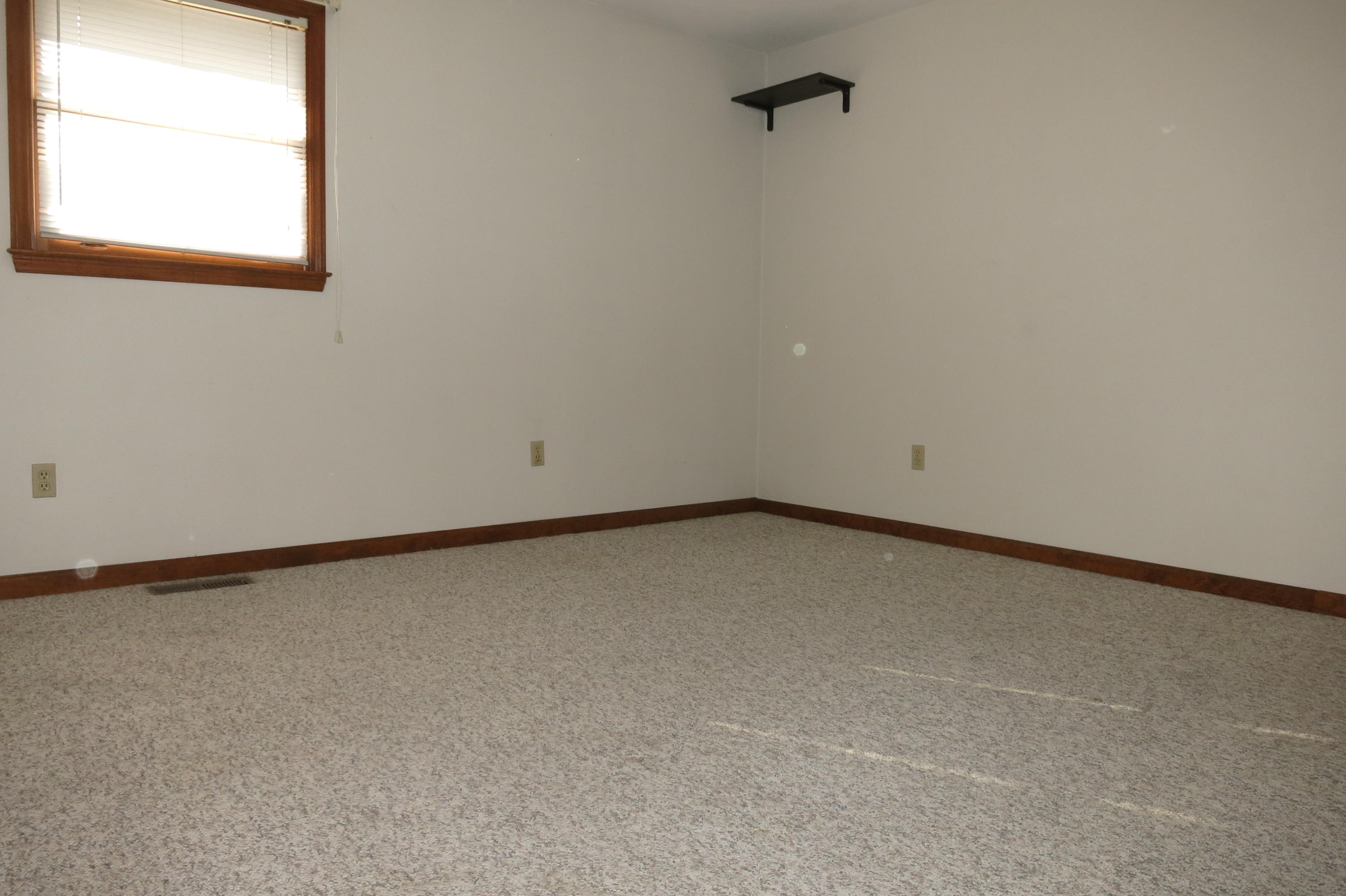 160 Stayman Road Roanoke, VA 24019 - Photo 21 of 35 Bedroom 2