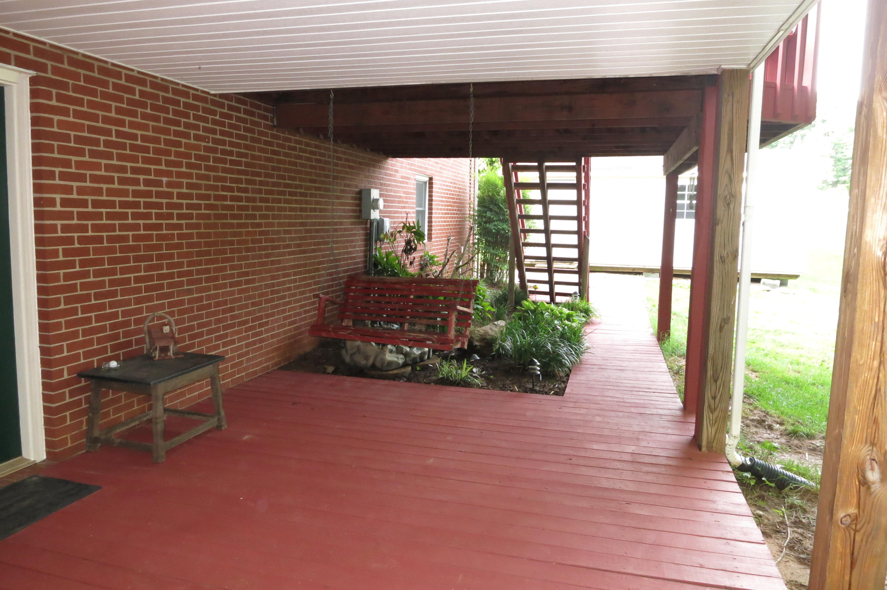 160 Stayman Road Roanoke, VA 24019 - Photo 28 of 35 Patio (2)