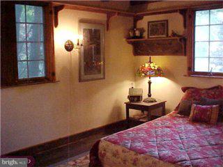 834 Valley View Road Media, PA 19063 - Photo 5 of 6