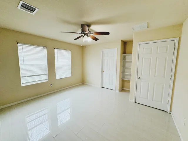 $1,950 | 10515 Ince Lane, Houston, TX 77040