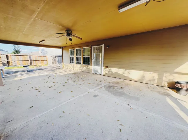 $1,950 | 10515 Ince Lane, Houston, TX 77040