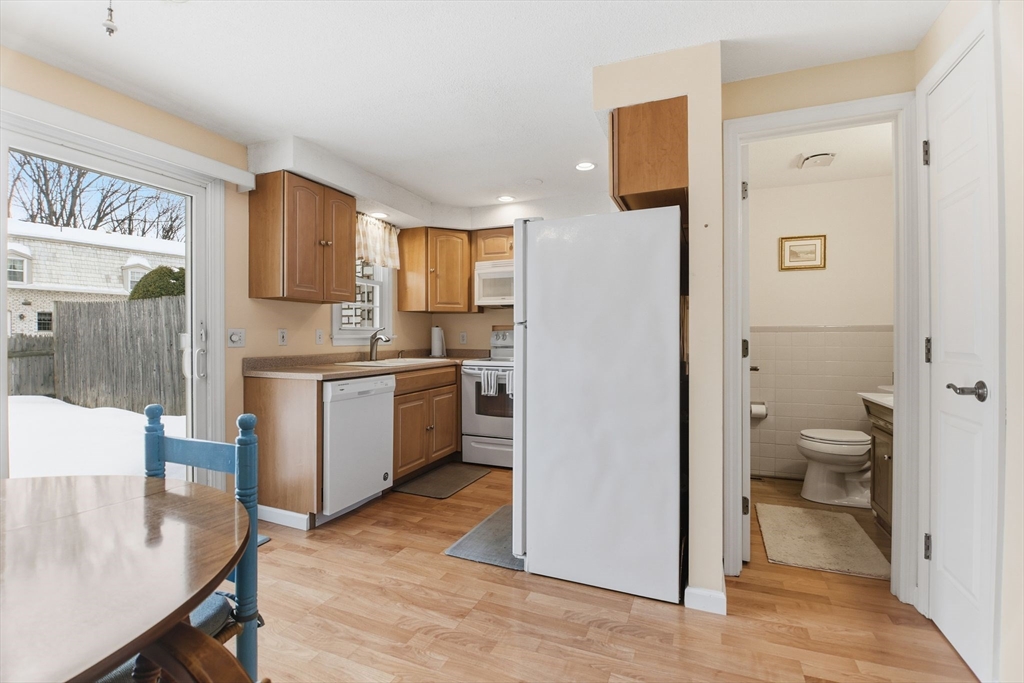 47 Corey Colonial, Unit 47 Agawam, MA 01001 - Photo 8 of 21