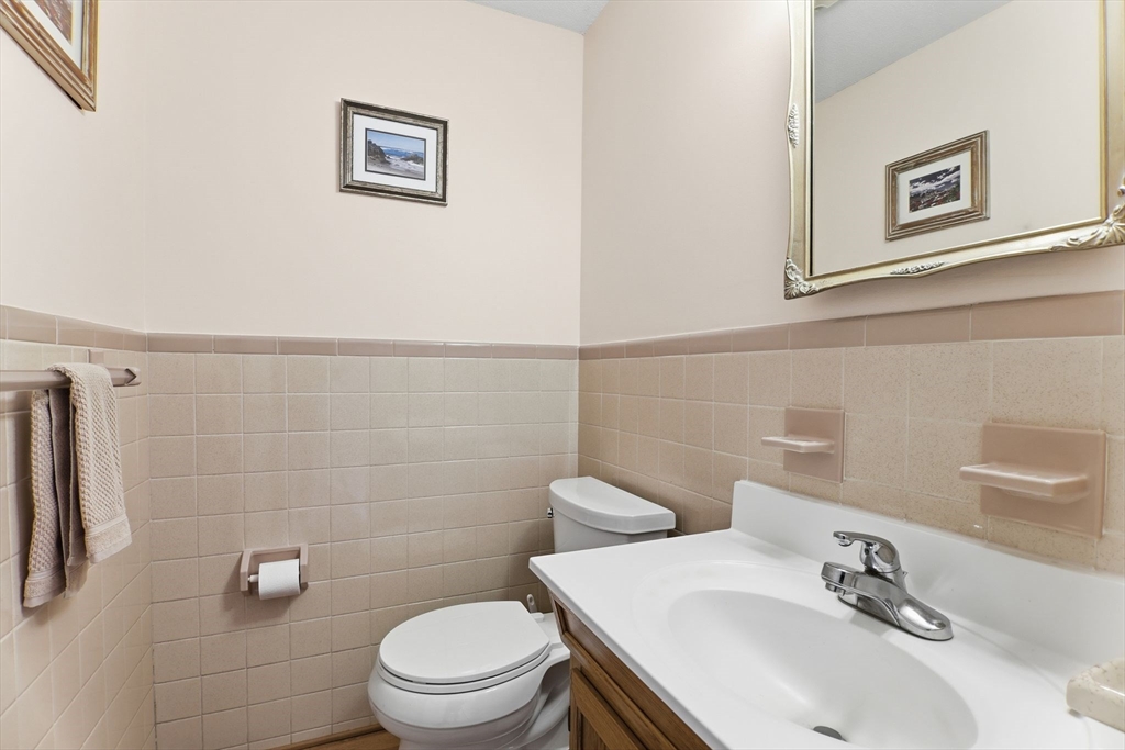 47 Corey Colonial, Unit 47 Agawam, MA 01001 - Photo 10 of 21