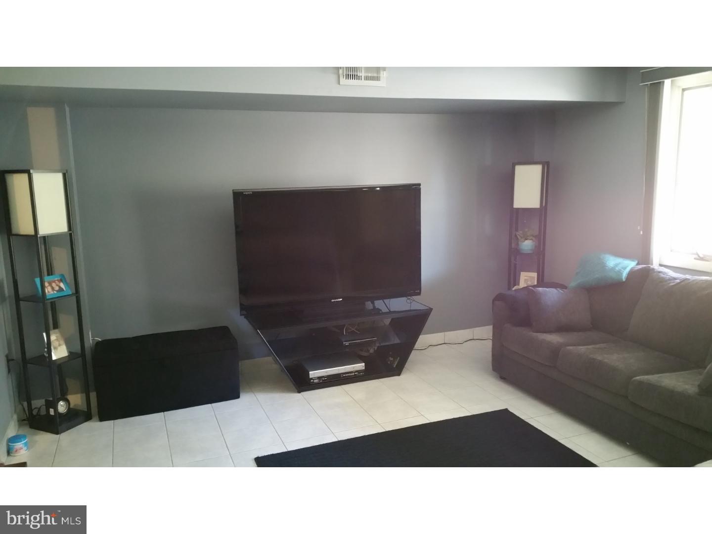 3585 Dows Road Philadelphia, PA 19154 - Photo 14 of 18 Gallery Image 14