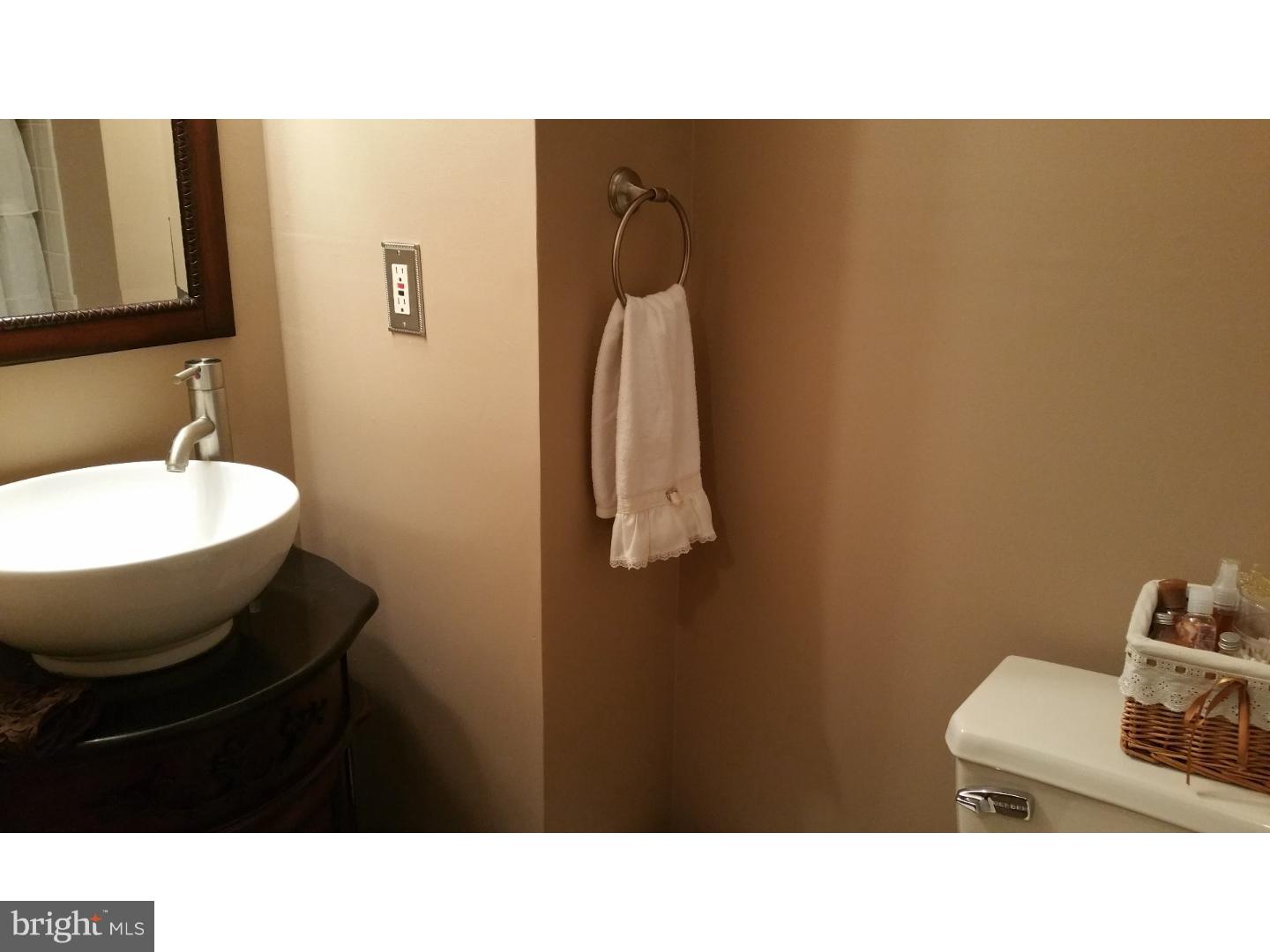 3585 Dows Road Philadelphia, PA 19154 - Photo 10 of 18 Gallery Image 10