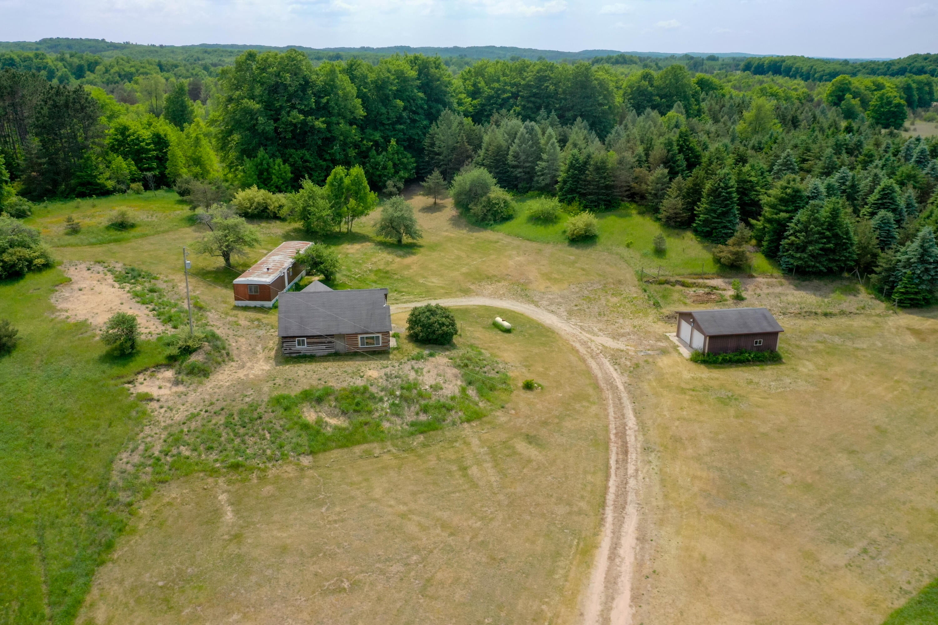 3041 No 45 Road Manton, MI 49663 - Photo 11 of 30 Gallery Image 11