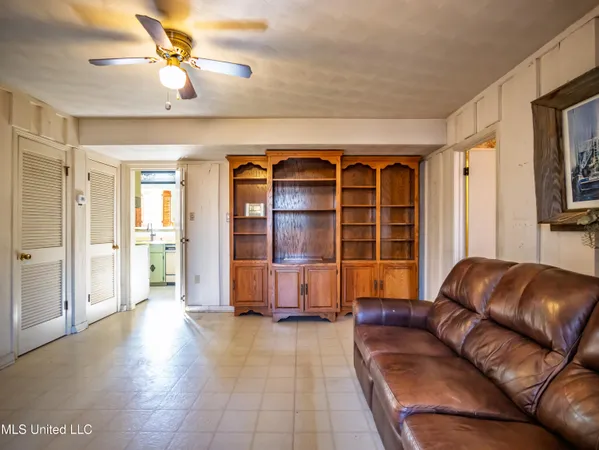 $270,000 | 104 Shagbark Drive, Batesville, MS 38606