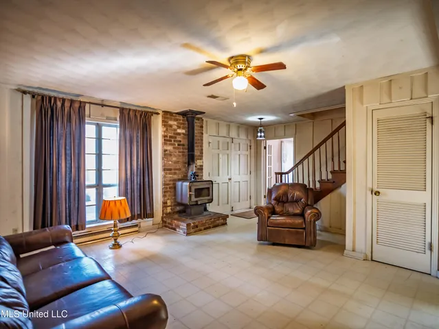 $270,000 | 104 Shagbark Drive, Batesville, MS 38606