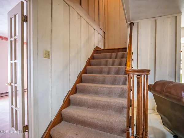 $270,000 | 104 Shagbark Drive, Batesville, MS 38606