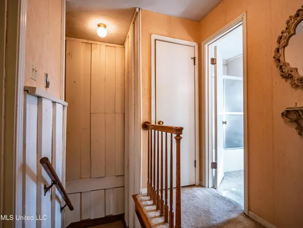 $270,000 | 104 Shagbark Drive, Batesville, MS 38606