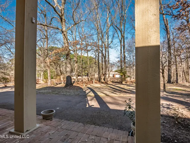 $270,000 | 104 Shagbark Drive, Batesville, MS 38606