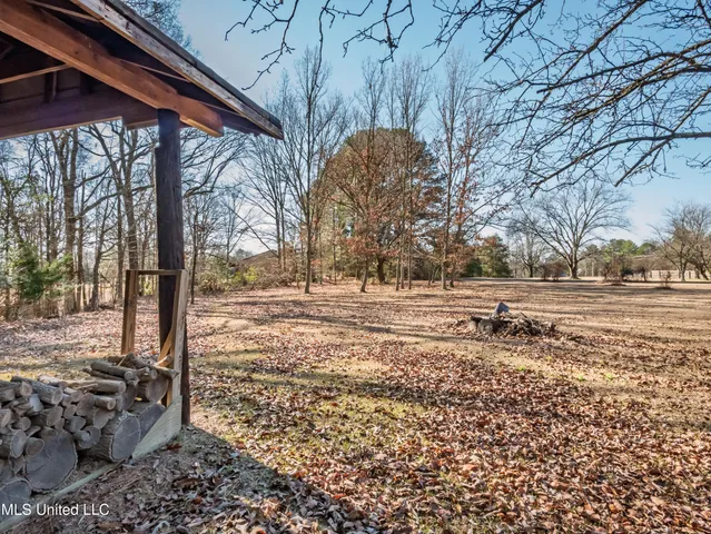 $270,000 | 104 Shagbark Drive, Batesville, MS 38606