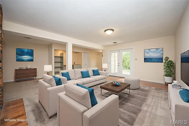 $329,900 | 1621 Walpole Drive, Unit B, Chesterfield, MO 63017