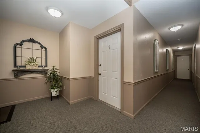 $329,900 | 1621 Walpole Drive, Unit B, Chesterfield, MO 63017