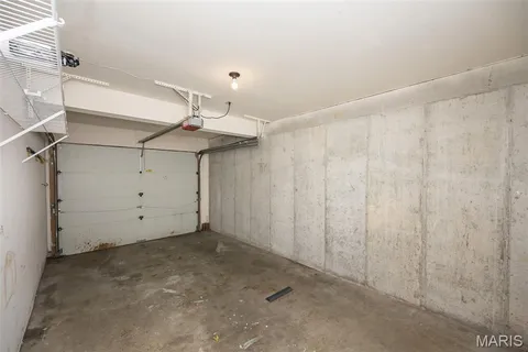 $329,900 | 1621 Walpole Drive, Unit B, Chesterfield, MO 63017