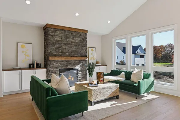 $744,900 | 1907 Brookeview Court, Carver, MN 55315