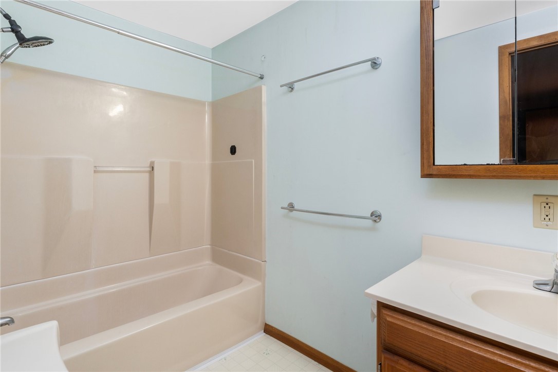 10 Tree Top Drive Westerly, RI 02891 - Photo 24 of 37