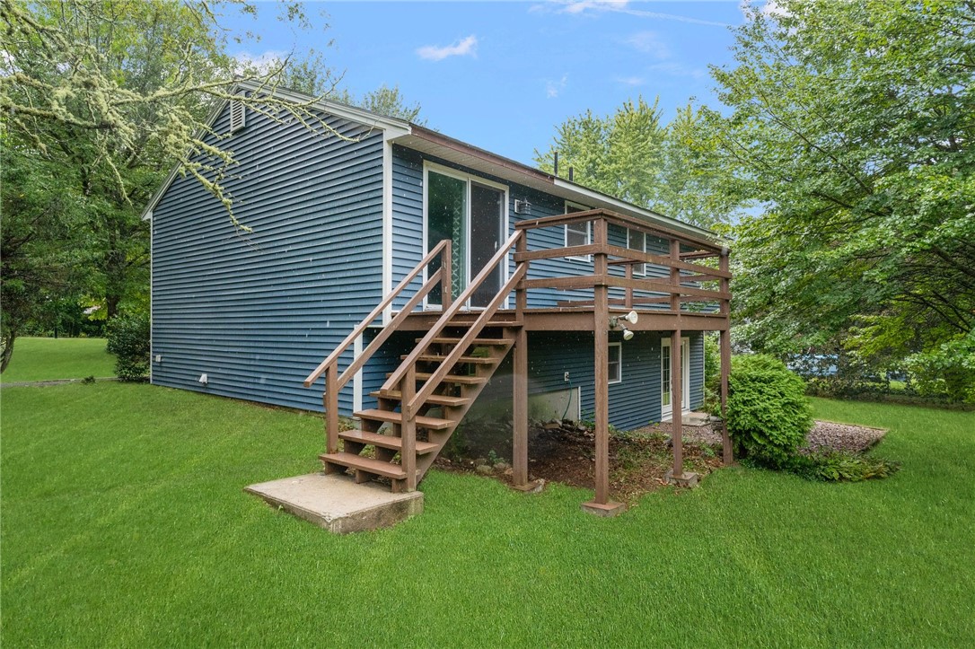 10 Tree Top Drive Westerly, RI 02891 - Photo 31 of 37