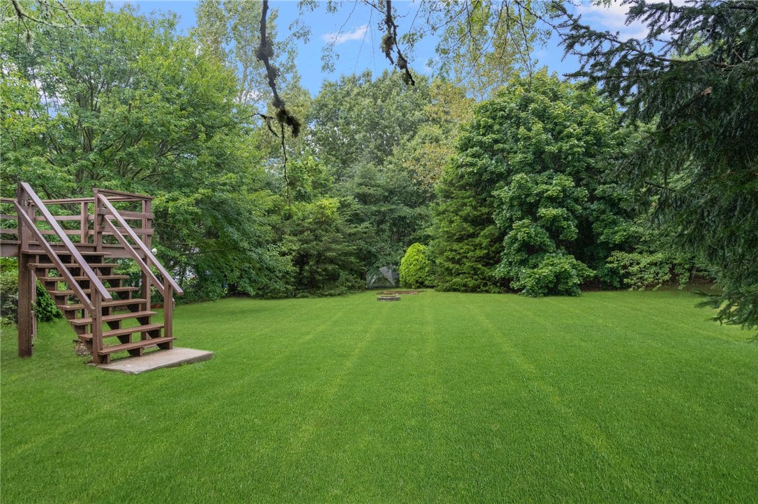 10 Tree Top Drive Westerly, RI 02891 - Photo 32 of 37