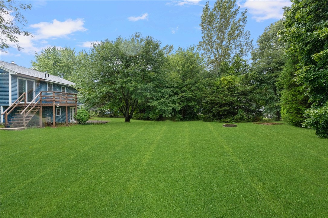 10 Tree Top Drive Westerly, RI 02891 - Photo 33 of 37