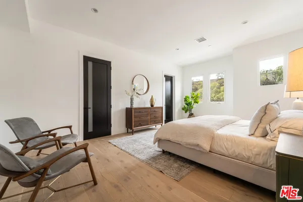 $2,450,000 | 350 Mt Carmel Drive, Glendale, CA 91206
