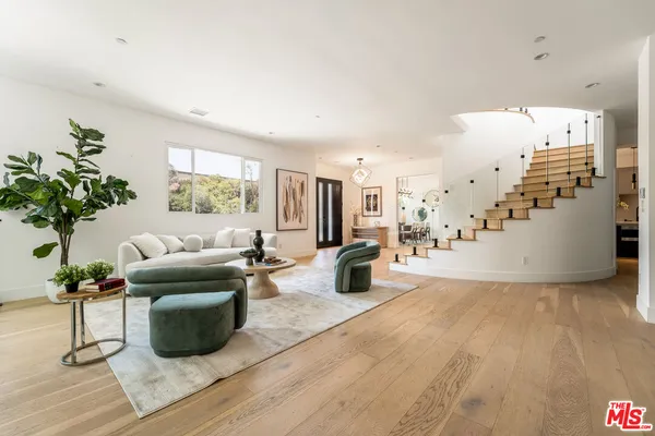 $2,450,000 | 350 Mt Carmel Drive, Glendale, CA 91206