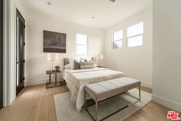 $2,450,000 | 350 Mt Carmel Drive, Glendale, CA 91206