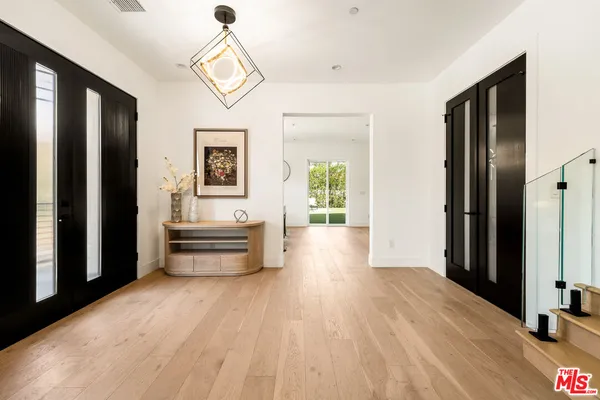 $2,450,000 | 350 Mt Carmel Drive, Glendale, CA 91206