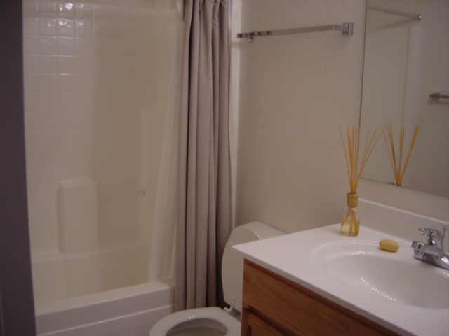 1627 East Harwell Road Phoenix, AZ 85042 - Photo 4 of 6 Additional Photo