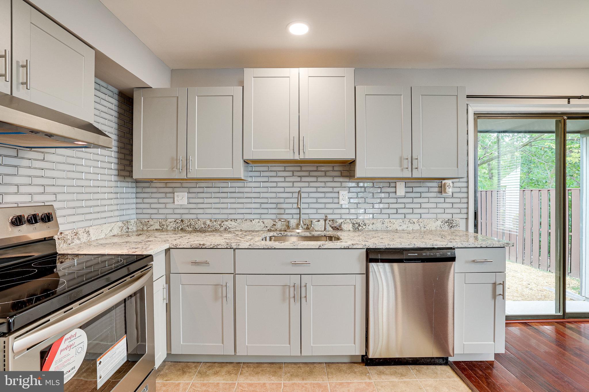 12169 Sanibel Court Reston, VA 20191 - Photo 16 of 35 Gallery Image 16