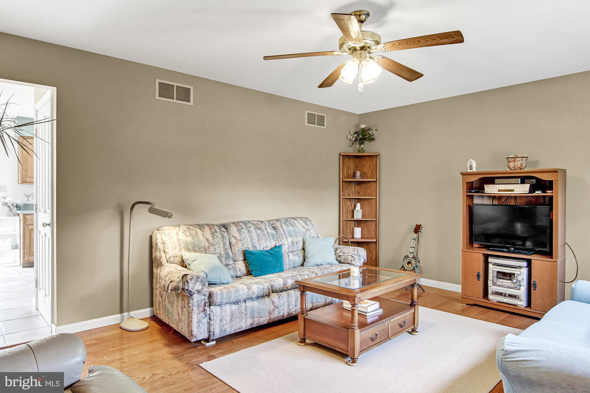 8031 Rabbit Lane Harrisburg, PA 17112 - Photo 3 of 27 Gallery Image 3