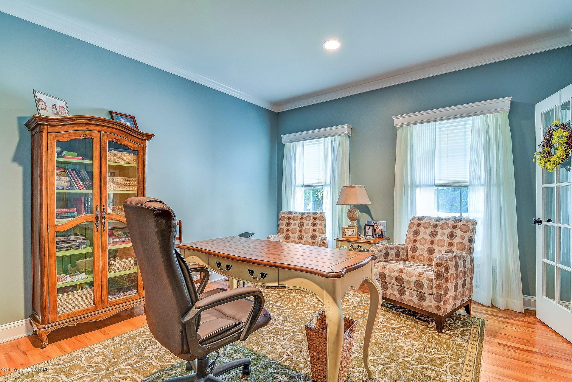 207 Friendship Road Howell, NJ 07731 - Photo 4 of 24 Living Rm/Office