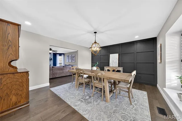 $549,900 | 709 Scarlet Oak Drive, Lake St. Louis, MO 63367