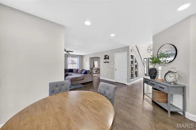 $549,900 | 709 Scarlet Oak Drive, Lake St. Louis, MO 63367