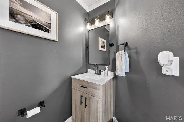 $549,900 | 709 Scarlet Oak Drive, Lake St. Louis, MO 63367