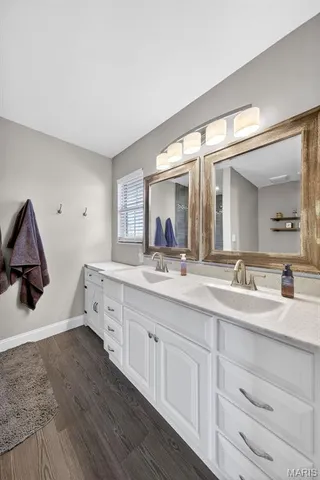 $549,900 | 709 Scarlet Oak Drive, Lake St. Louis, MO 63367