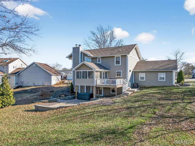 $549,900 | 709 Scarlet Oak Drive, Lake St. Louis, MO 63367