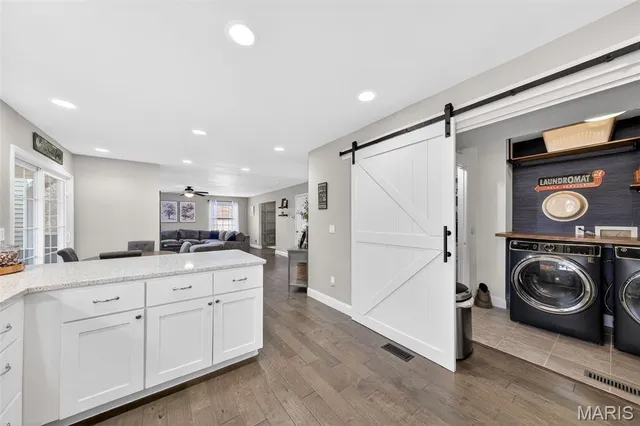 $549,900 | 709 Scarlet Oak Drive, Lake St. Louis, MO 63367