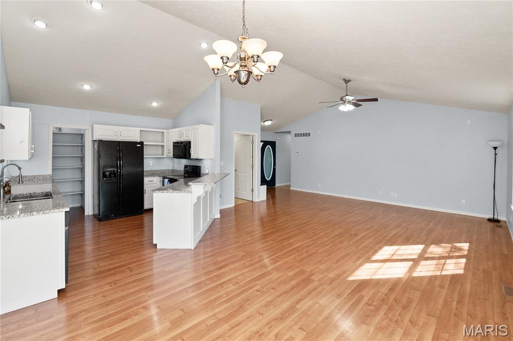 23077 Righteous Lane Waynesville, MO 65583 - Photo 5 of 43